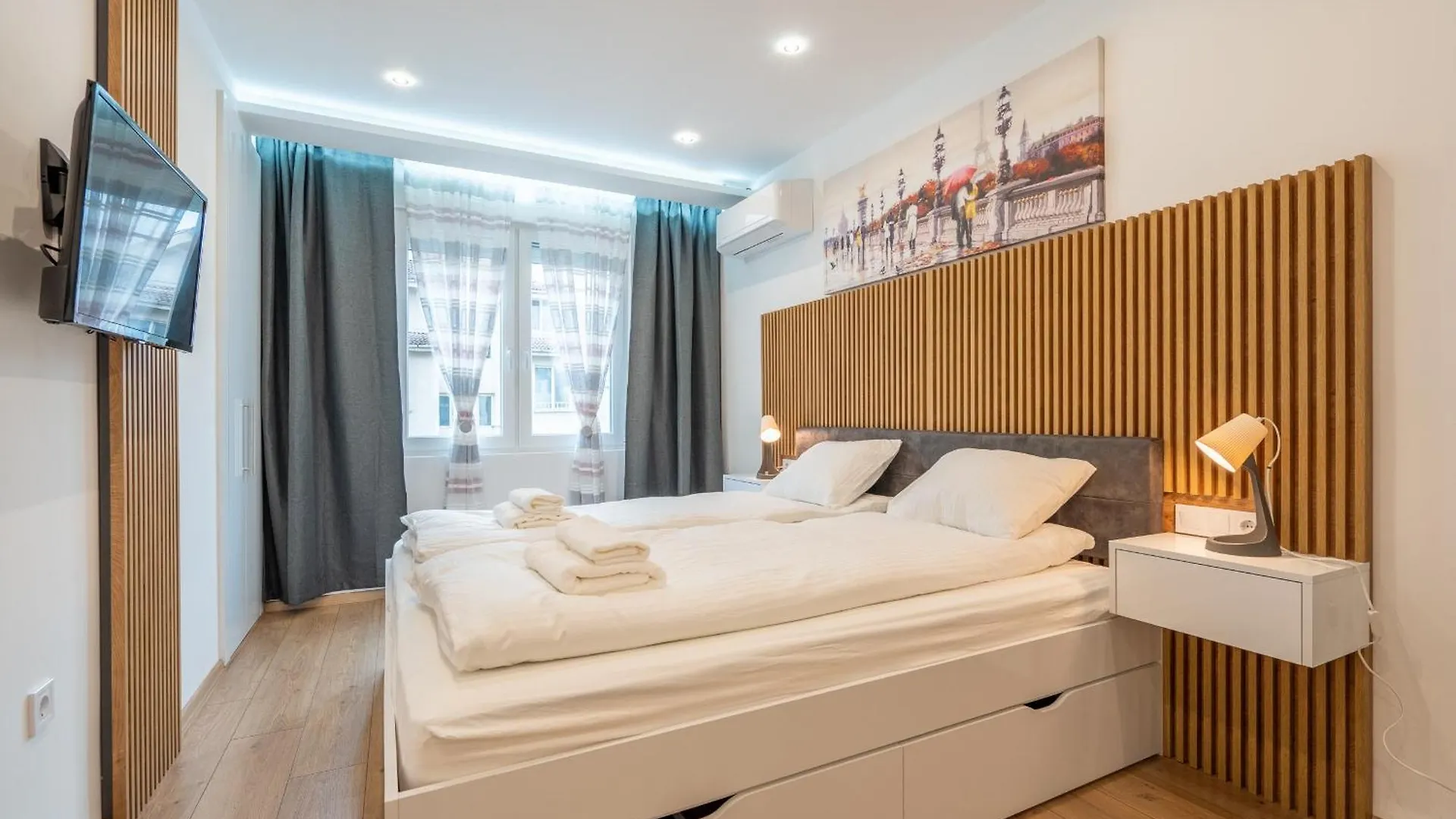 Zenith Apartment Sofia