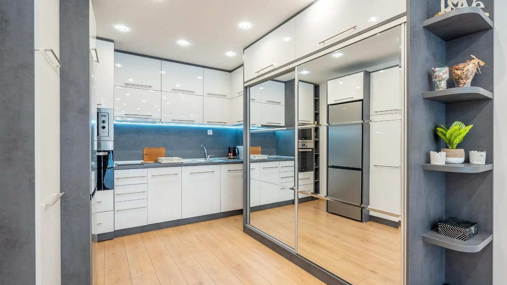 Zenith Apartment Sofia
